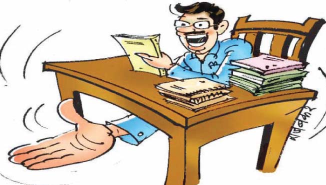 लाच घेताना गटशिक्षणाधिकाऱ्यासह तिघे जाळ्यात